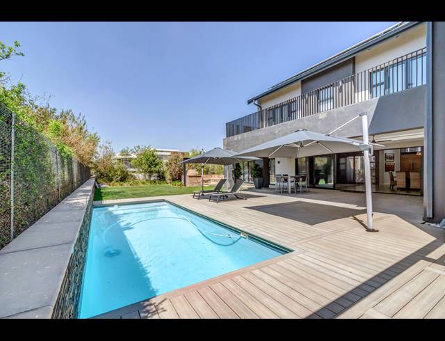 6 BEDROOM HOUSE FOR SALE IN STEYN CITY
